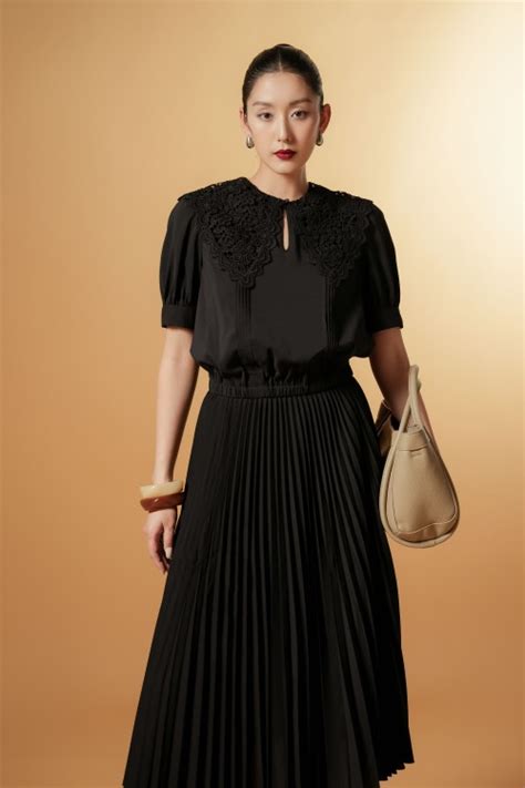 prada women blouse black short sleeves